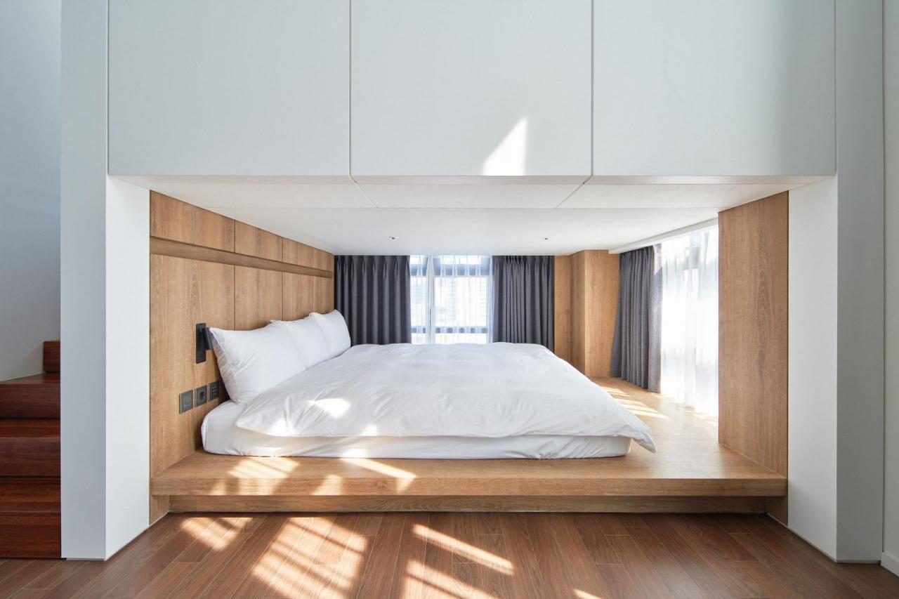Space And Mood Busan Bagian luar foto