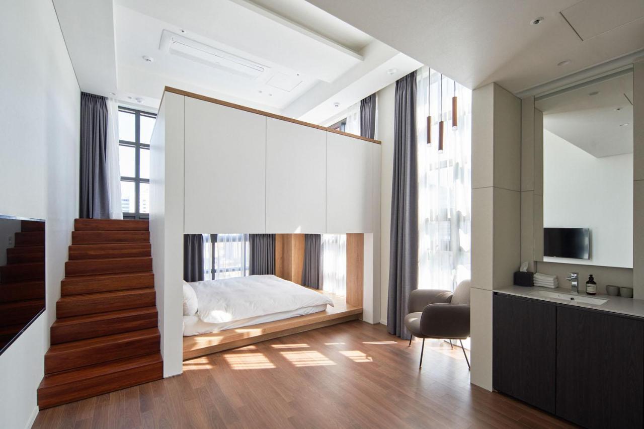 Space And Mood Busan Bagian luar foto