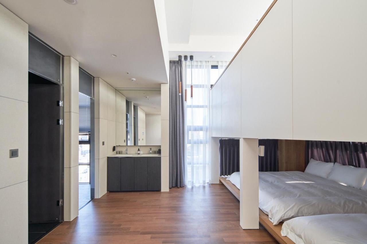 Space And Mood Busan Bagian luar foto