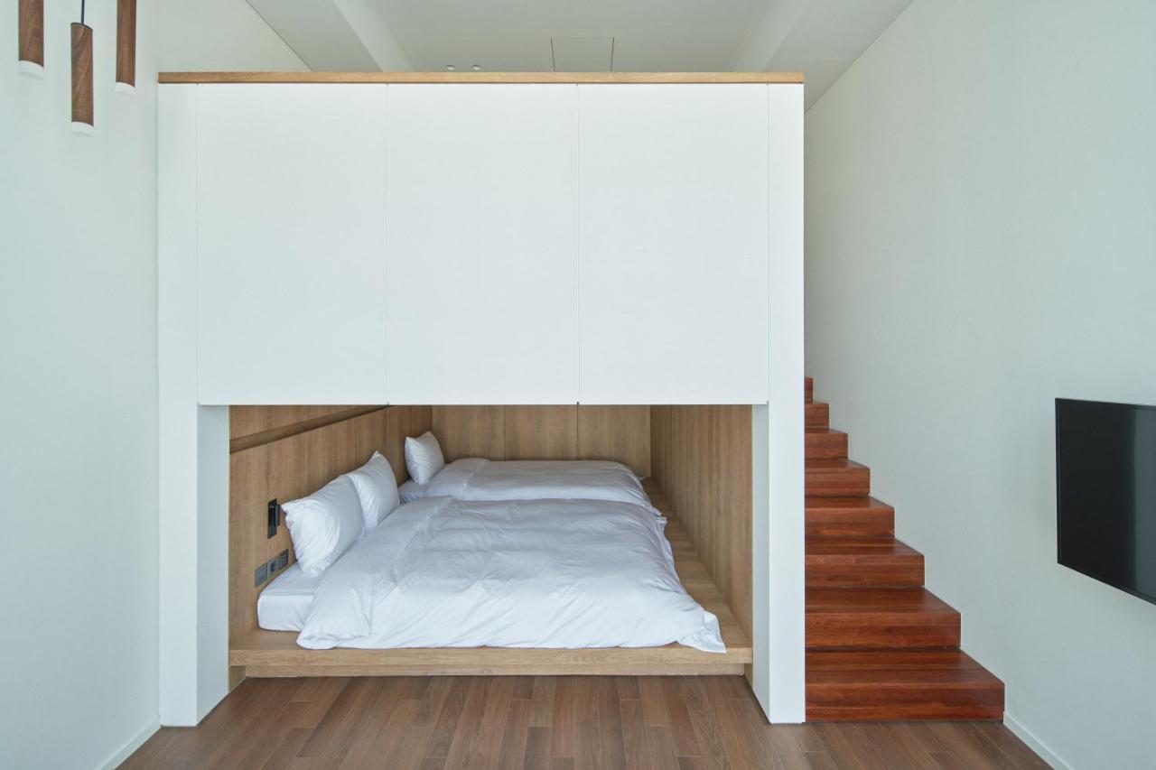Space And Mood Busan Bagian luar foto